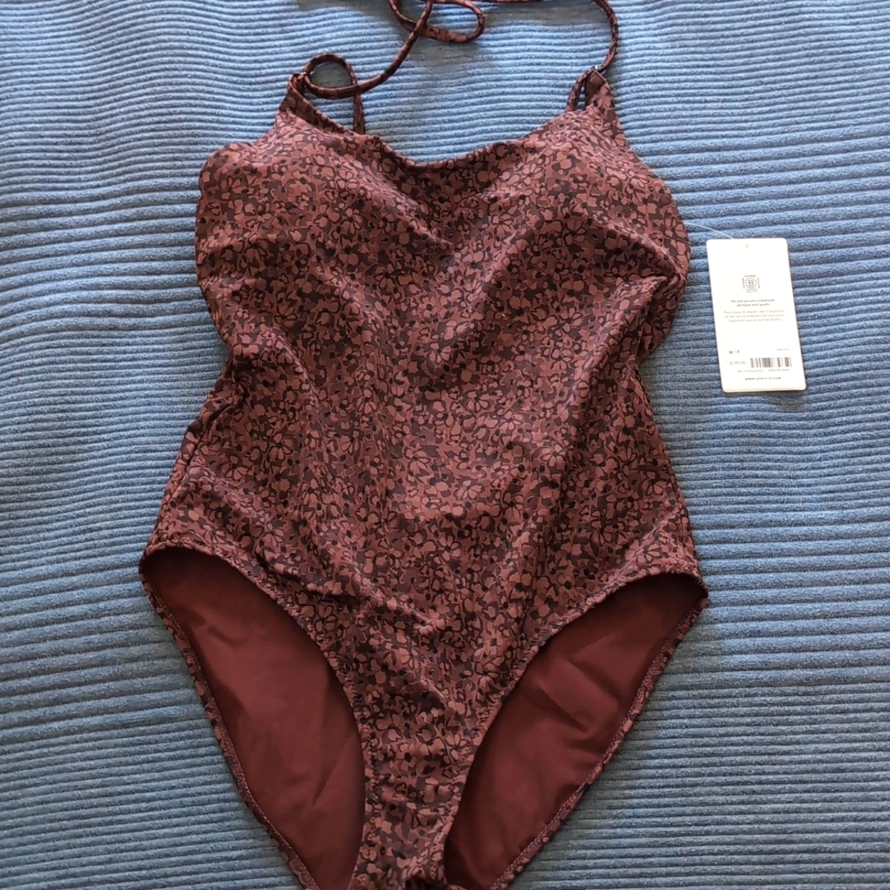 Athleta women's medium one piece bathing suit